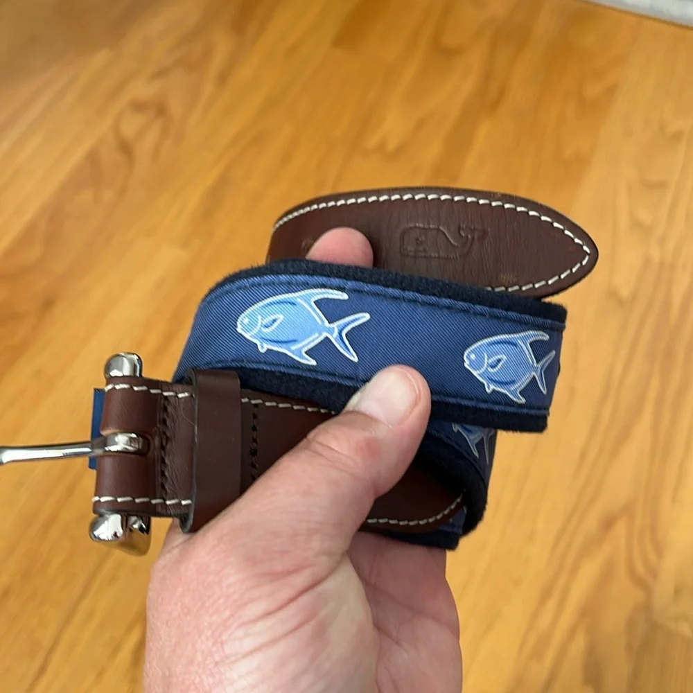 Vineyard Vines Belt size 30 (fits 28)